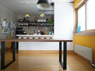 特注ダイニングテーブル　ウォールナット無垢　40mm厚　スチール無垢　マットブラック仕上げ