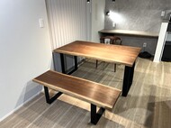 耳付き2枚接ぎウォールナットベンチ / ローテーブルとしても活躍 / 旭川家具