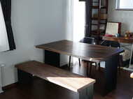 ウォールナット一枚板ダイニングテーブル、ウォールナット無垢ベンチ　苫小牧　N様