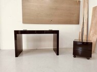 特注デスク、キャスター付きキャビネット / 黒色鏡面仕上げ