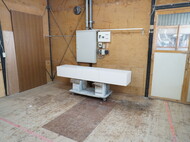 壁掛けテレビボード　ベージュ鏡面